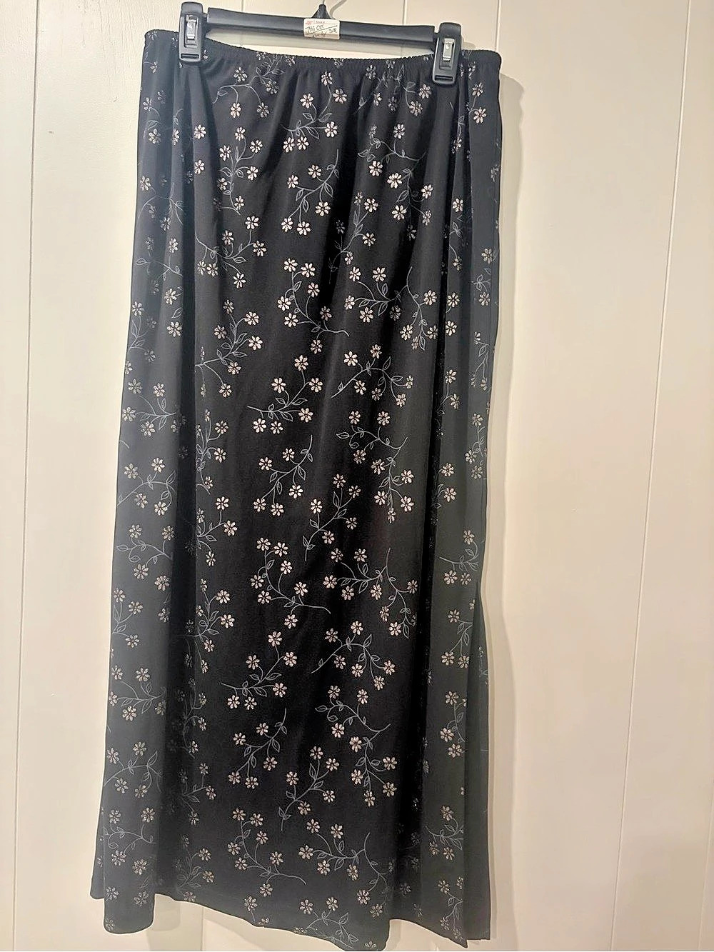 Floral Maxi Skirt Black & White Size 2XL